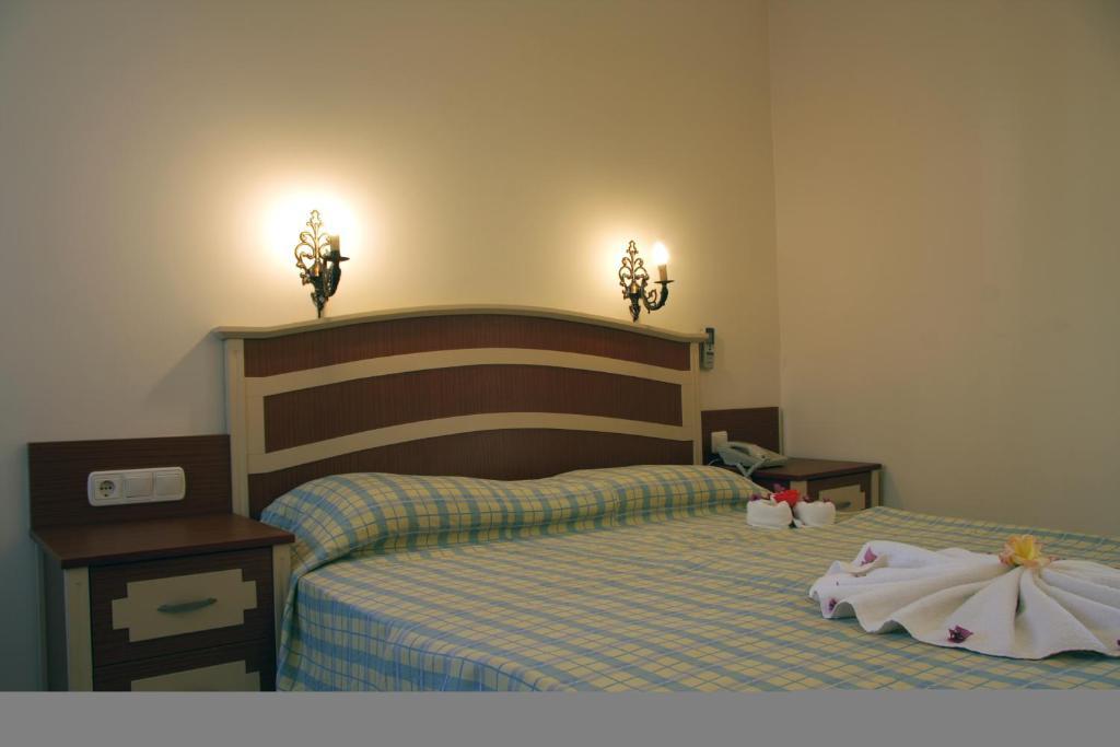 The Blue Lagoon Deluxe Hotel Олудениз Номер фото