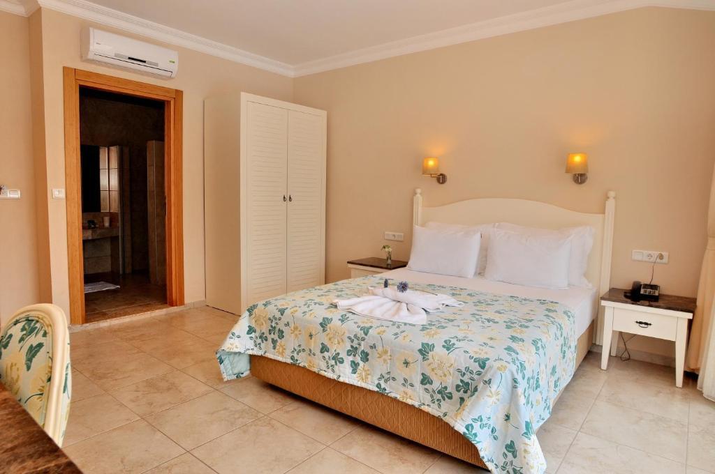 The Blue Lagoon Deluxe Hotel Олудениз Номер фото