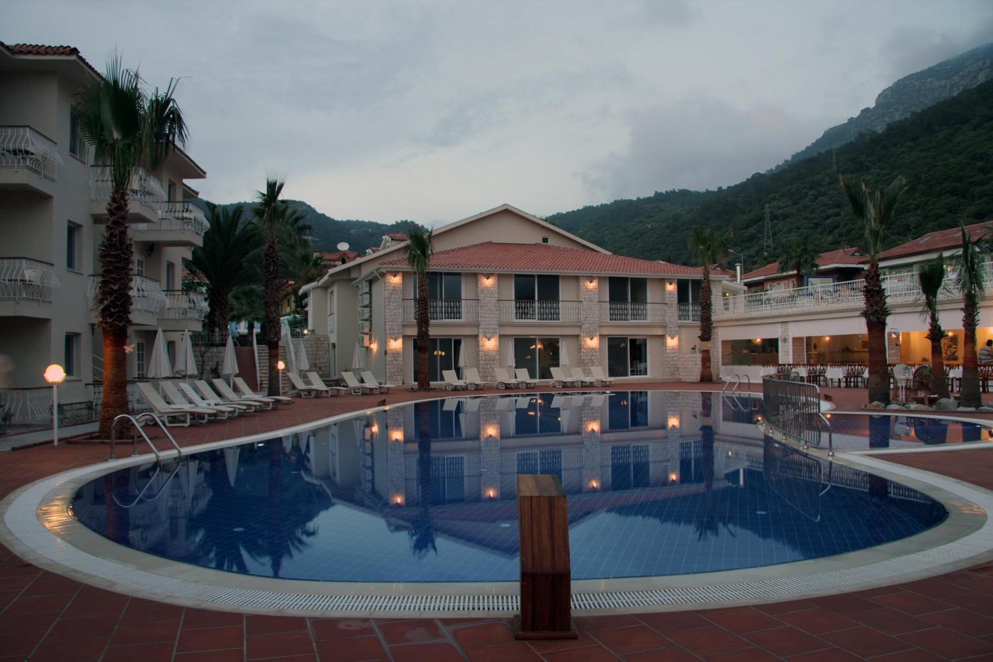 The Blue Lagoon Deluxe Hotel Олудениз Экстерьер фото
